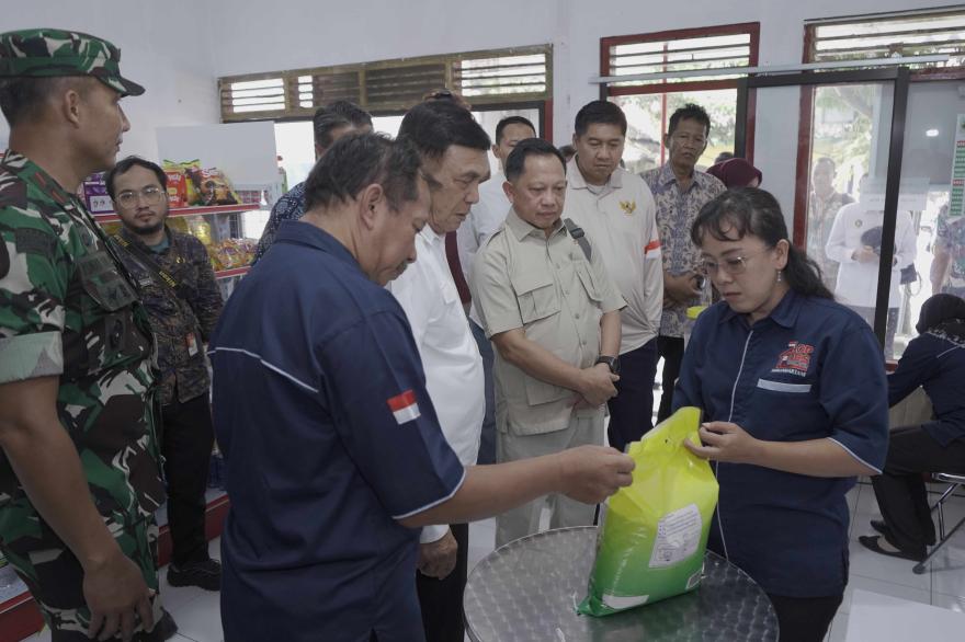 Kunjungan Kerja Menteri ke KDMP Tamanmartani: Dorong Penguatan Ekonomi Berbasis Koperasi